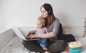 4 Best Work-from-Home Jobs for Military Wives with Flexible Schedules